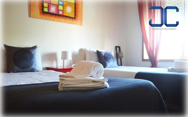 Life in Porto Apartment by JC