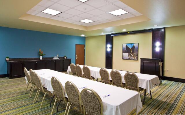 Holiday Inn Express Hotel & Suites Waycross by IHG