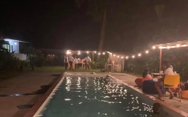 Rouhi Retreats By Doulos