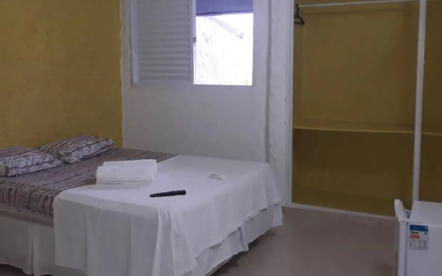 Tropical Hostel e Pousada