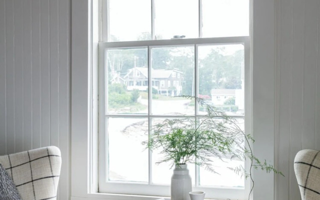 Bluebird Ocean Point Inn