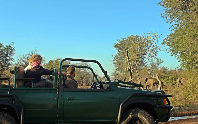 Roamers Rest Safari Lodge