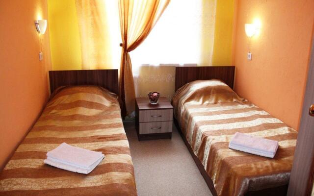 Oasis Hotel - Hostel