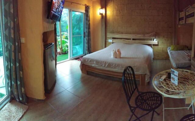 Baandin Chiewlarn Resort