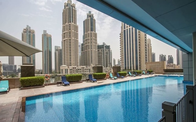 Luxurious Downtown Apartment by Burj Khalifa