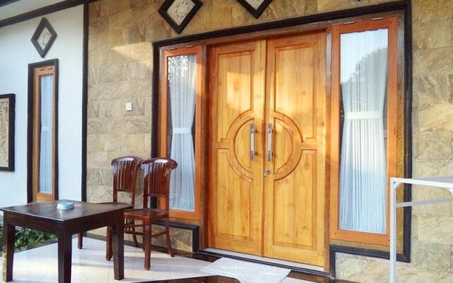 Made's Homestay