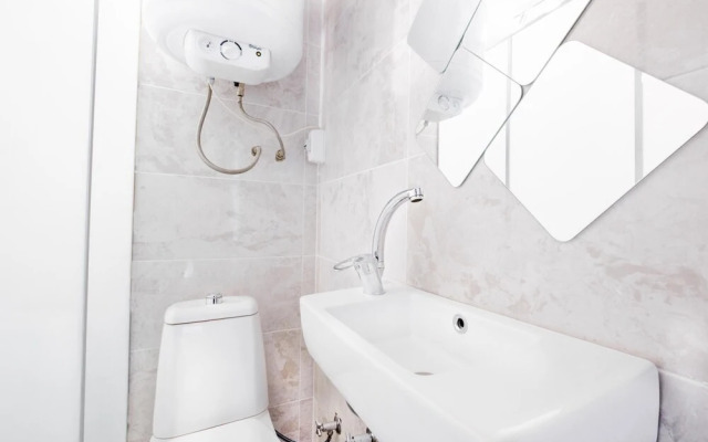 Sea View Flat w Balcony 5 min to Dolmabahce Palace