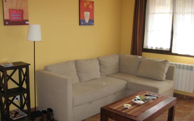 Apartamentos Rurales Argame