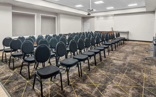 Park Inn by Radisson, Kelowna