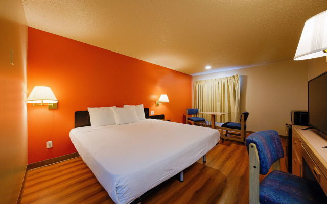 OYO Hotel Hermiston OR, Downtown