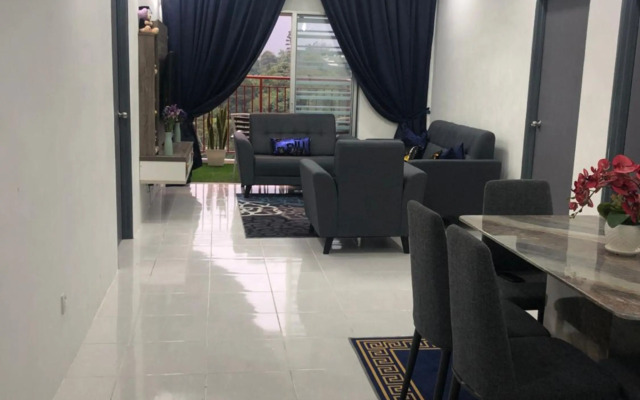 Ramadhina Eagle Eye View Home2stay Emerald Avenue