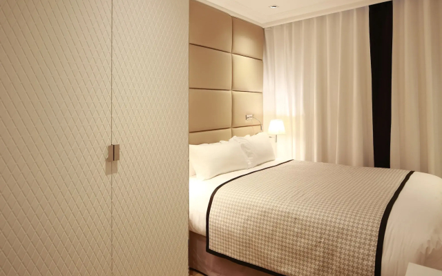 Hotel R de Paris
