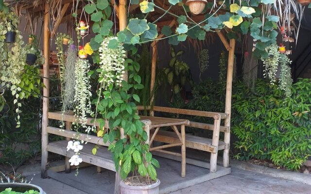 Samsha Guest House