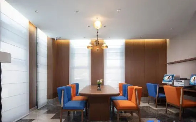 Hampton by Hilton Shannan