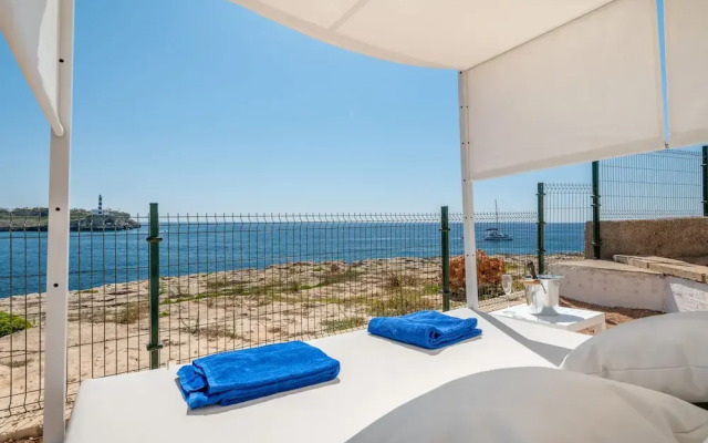 Orange Colom Seaside Apartments