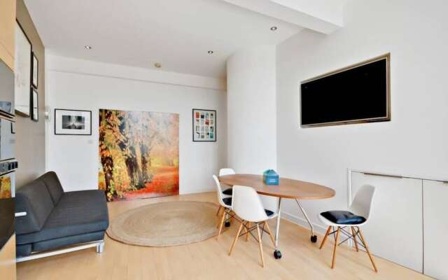 Converted Warehouse 1 Bed Apt In Clerkenwell