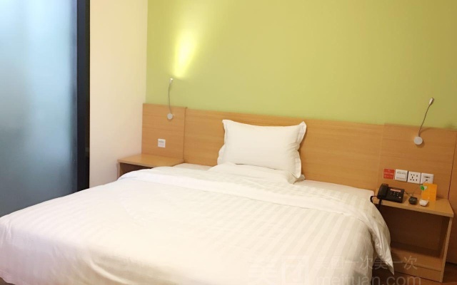 7Days Inn Dongguan Guanhui City Rail Dalang Town Station Branch – Guest Rooms – Dongguan