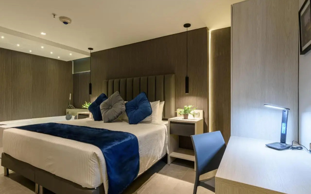 4 Sur Hotel