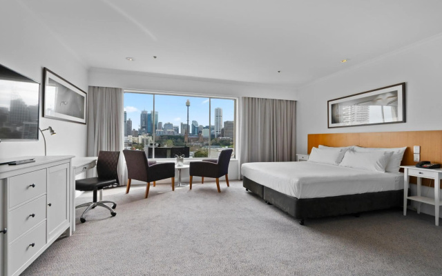 Holiday Inn Sydney Potts Point by IHG