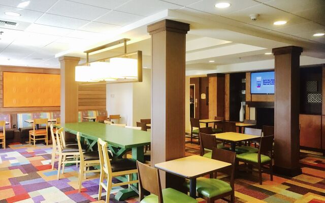 Fairfield Inn & Suites by Marriott Sacramento Airport Natomas