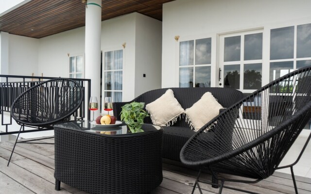 Santorini Luxury Villa