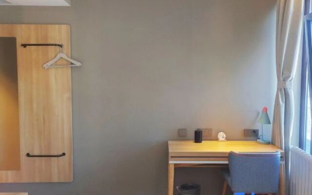 Homeinn Hotel (Yantai Xingfu Road Traditional Chinese Medicine Hospital)