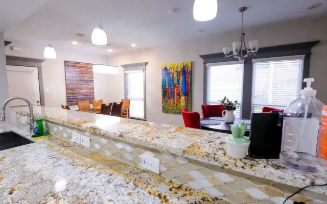 3Bdrm 3.5Bath 7Beds - NRG GRB MM-Park