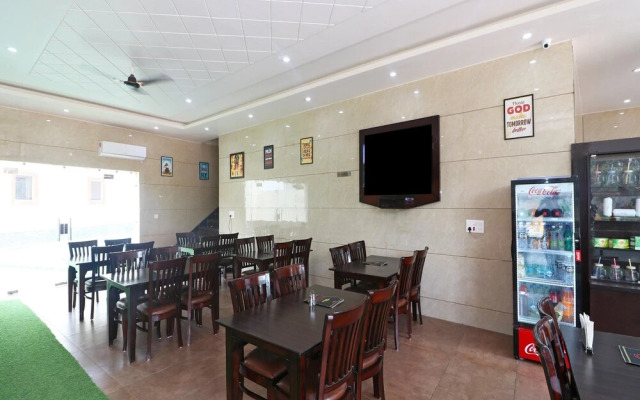 OYO 44370 Vaikunth Resort