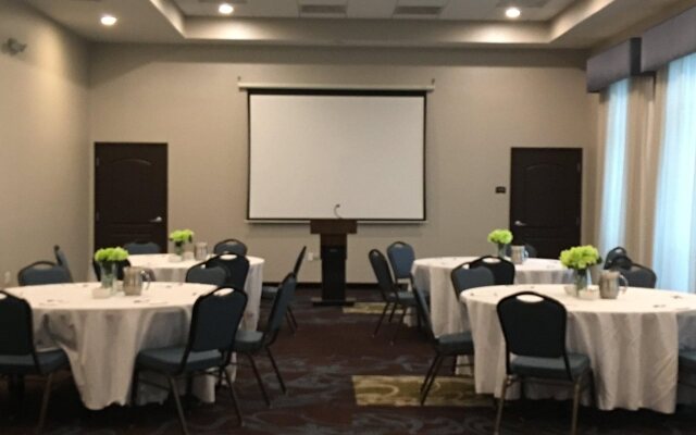 Staybridge Suites St. Petersburg Downtown by IHG