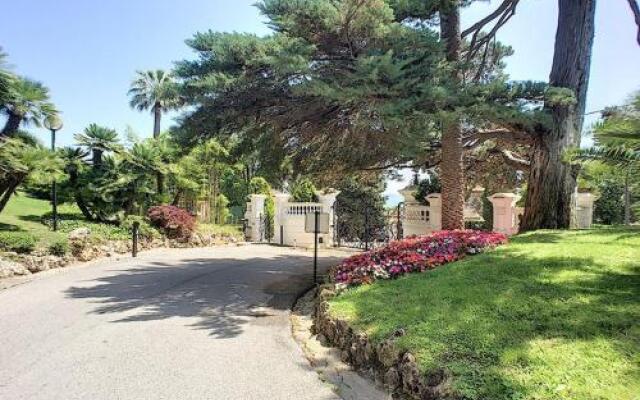 Vue Mer 10 Min De Cannes Grand Appartement
