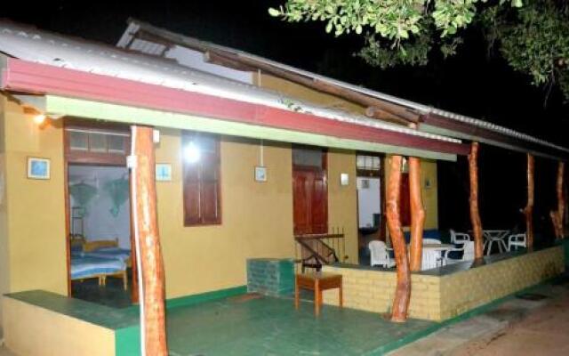 Dark Horse Resort Yala