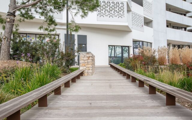 T2 terrasse parking conciergerie