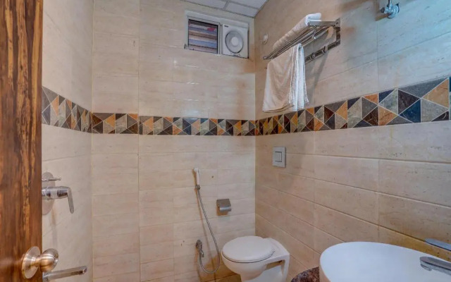 Travellers Inn by OYO Rooms