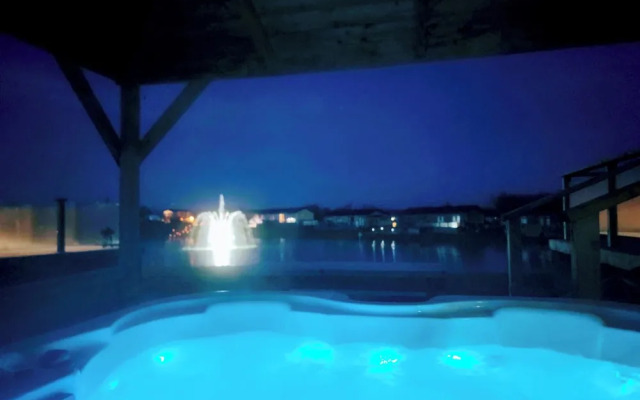 Remarkable 2-bed Luxury Lodge in Routh With Hottub