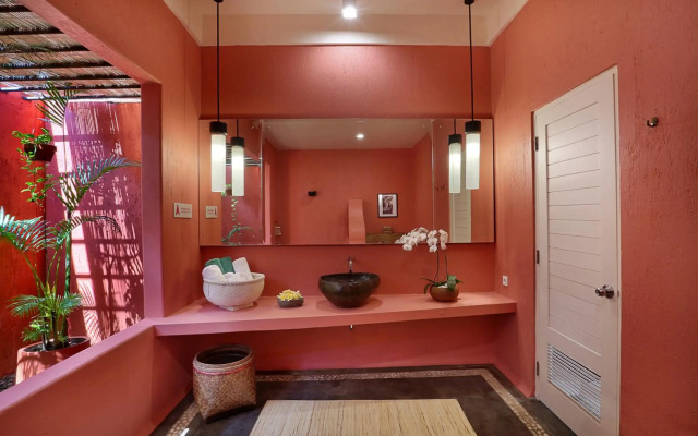 PinkCoco Uluwatu - Constant Surprises & for Cool Adults Only