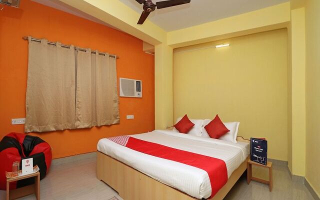 OYO 11930 The Jumbo Stay