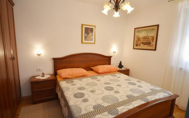Emma in Rovinj With 1 Bedrooms and 1 Bathrooms