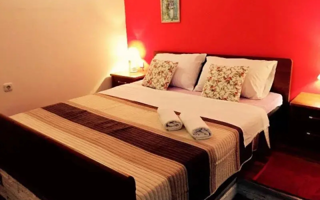 Apartments & Rooms Sanja