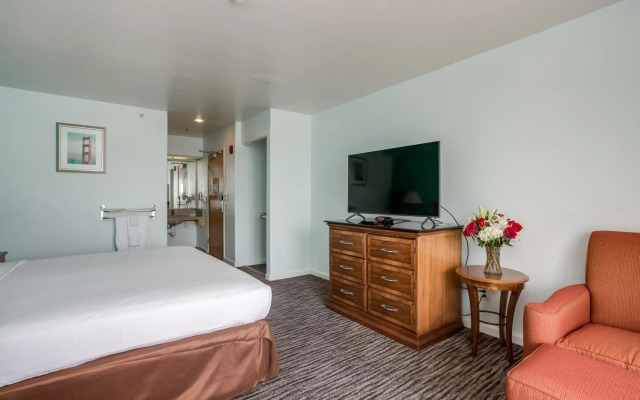 Pacifica Beach Hotel