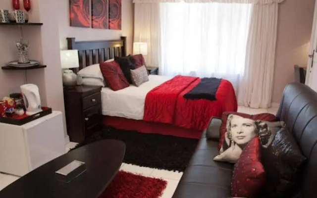 La Loggia On Broadwood