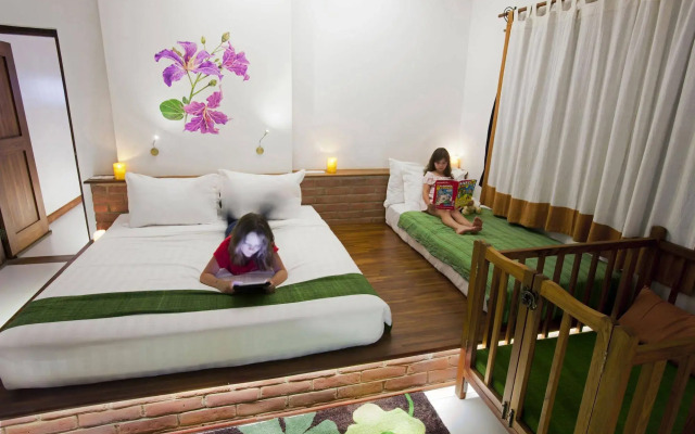 Thanakha Inle Hotel