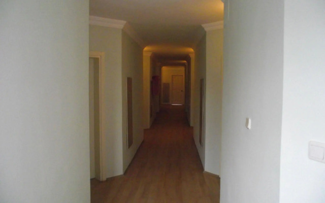 Golden Star Hotel