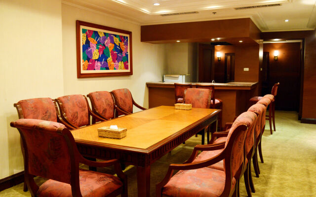 Grand Regal Hotel Davao