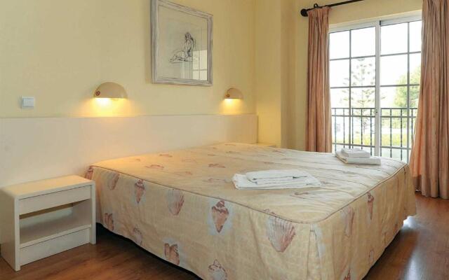 A Stylish Villa With a Private Pool, Short Drive From the Centre, Free AC & Wifi