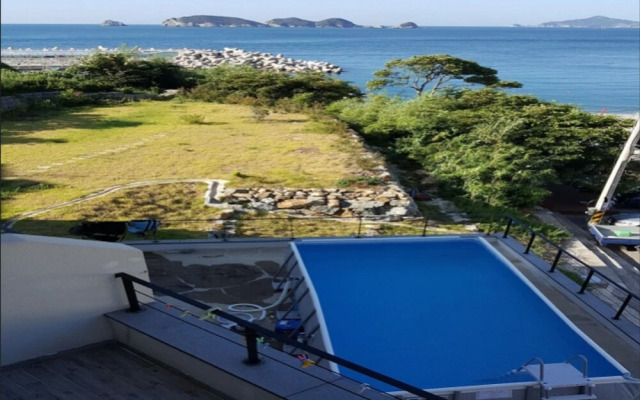 Geoje Island the Grace Pension