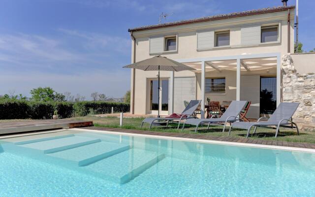 2Balsl   Montefreddo - Large Two Bedroom Split Level