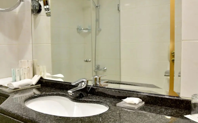 Gefinor Rotana Hotel