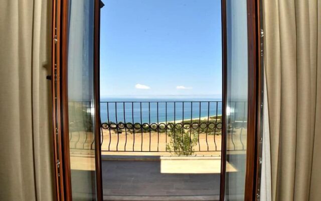 Limnos Hotel
