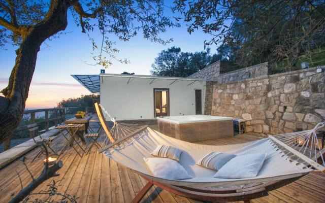 Beautiful Modern Villa With Jacuzzi and Sea-view-villa Delle Sirene