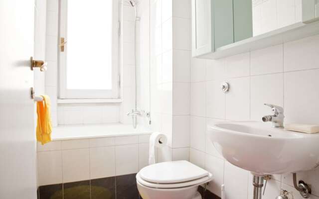 Kamchu Apartments Single Room Villa Ada 1